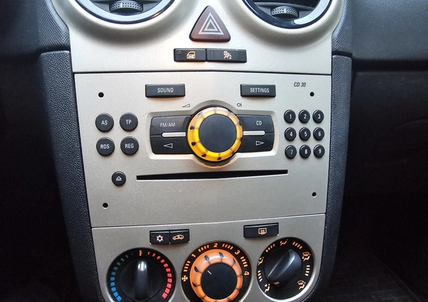 Opel Corsa cena 9900 przebieg: 285800, rok produkcji 2007 z Sieraków małe 56